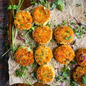 Easy Homemade Crab Cakes 01